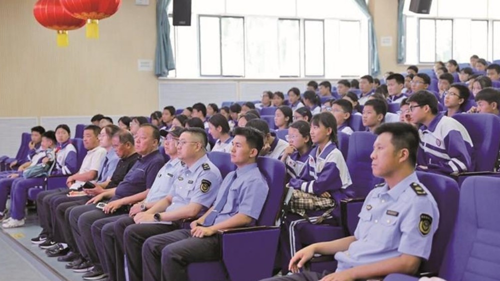平罗检察精准普法守护“少年的你”