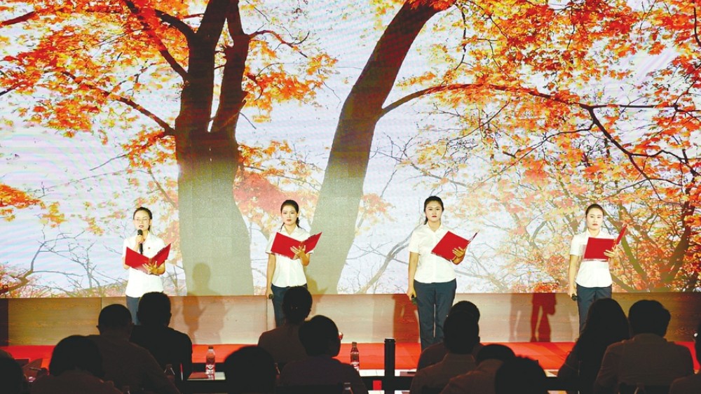 迎“七一” 学榜样