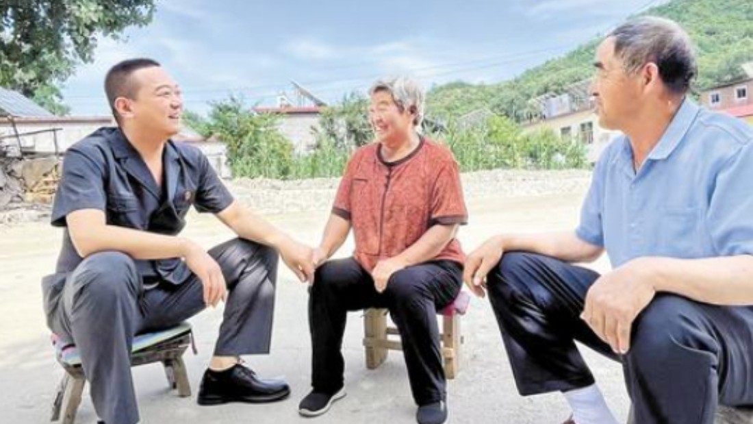 城南庄有个红色调解室
