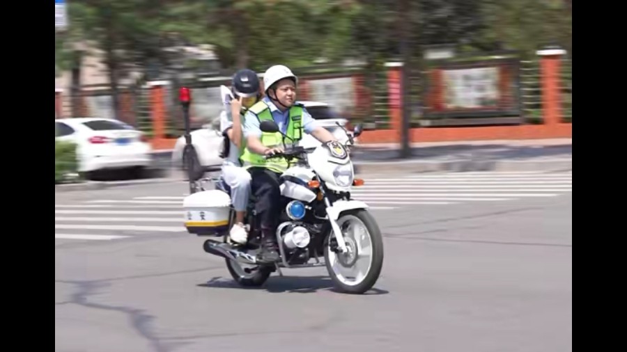 考生遗落准考证 吉林扶余交警疾驰相助解燃眉之急