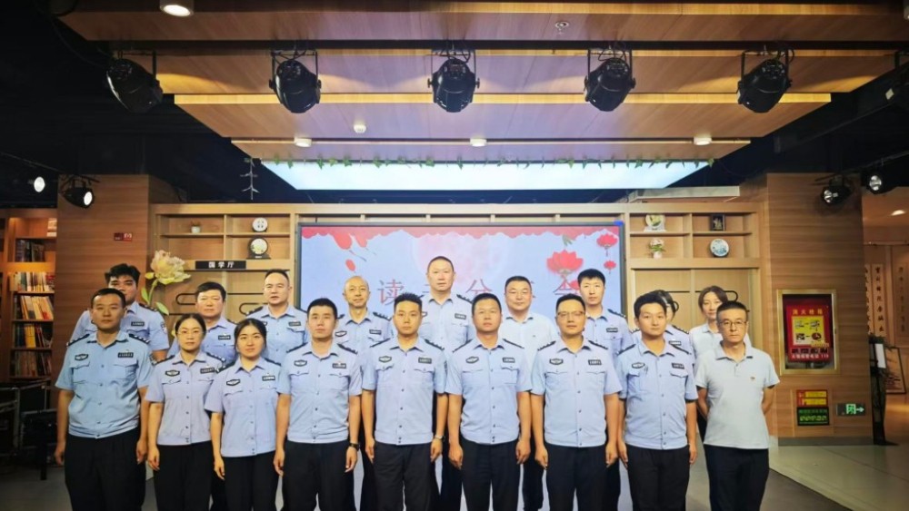 乌鲁木齐铁路公安局乌鲁木齐公安处石河子站派出所：书香润初心 共读践担当