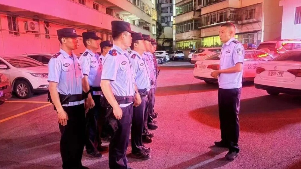 阿坝州小金县：紧盯夏夜治安防控 全域清查筑牢平安防线
