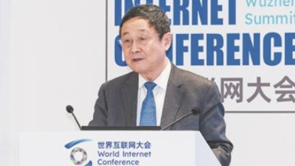 把互联网的根，扎在中国大地上