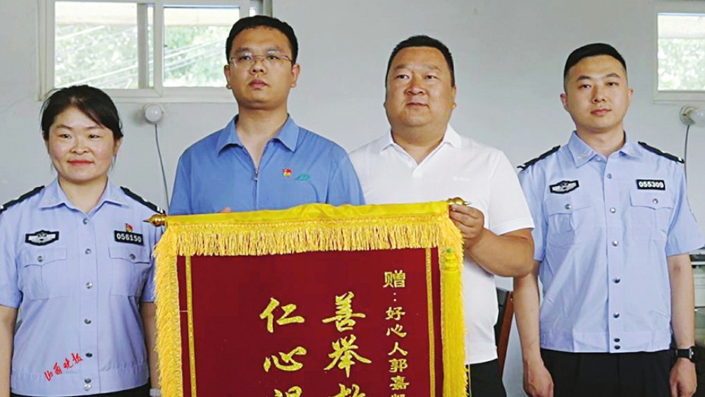 每一名党员见到这种情况都会站出来！