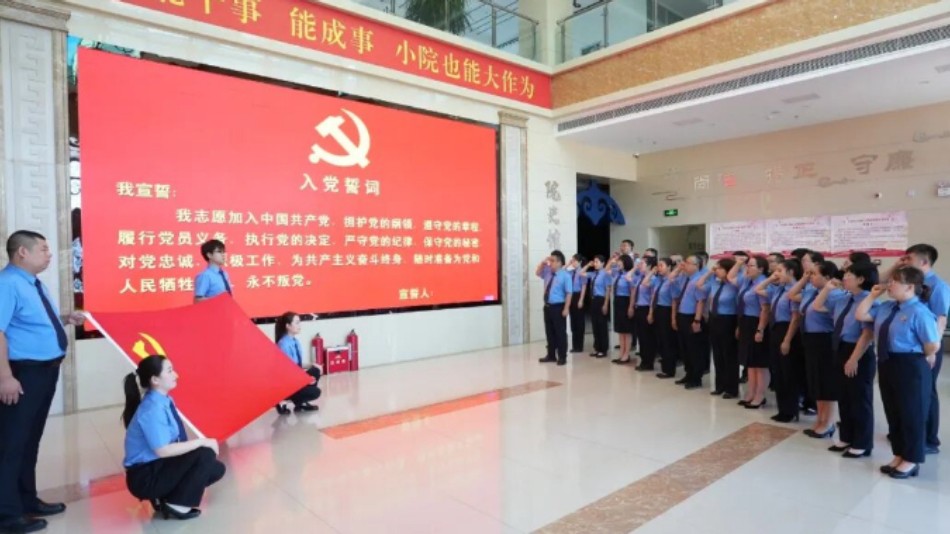 枫红党建 守护同心——内蒙古科右中旗检察院开展庆“七一”系列活动