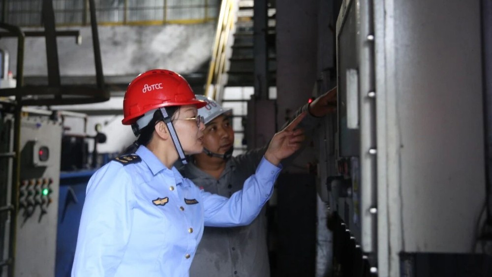 从人民教师到“铁娘子”，她把安全写进叙永山乡的每一天