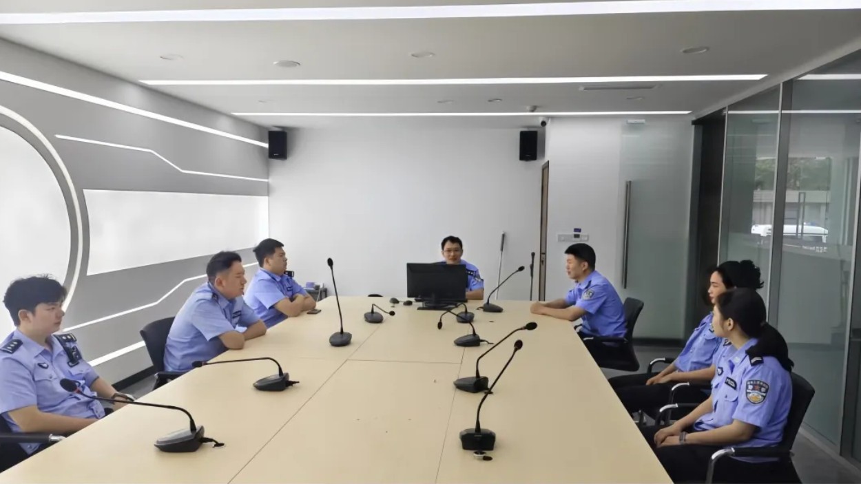 四川大邑法院召开半年警务专题工作会议及应急处突演练