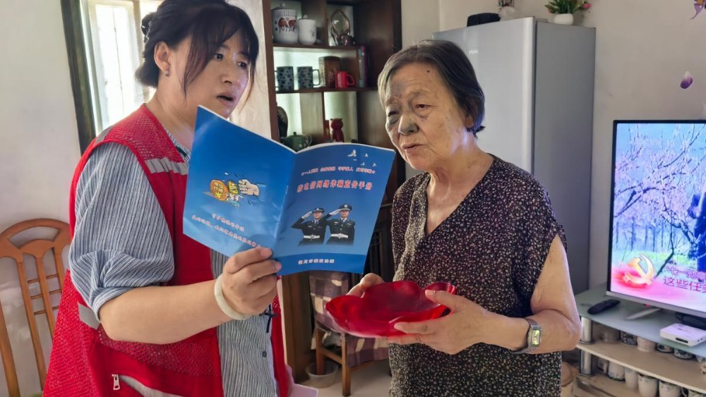 银川市兴庆区丽景社区：入户宣讲送平安 精准反诈护朝夕