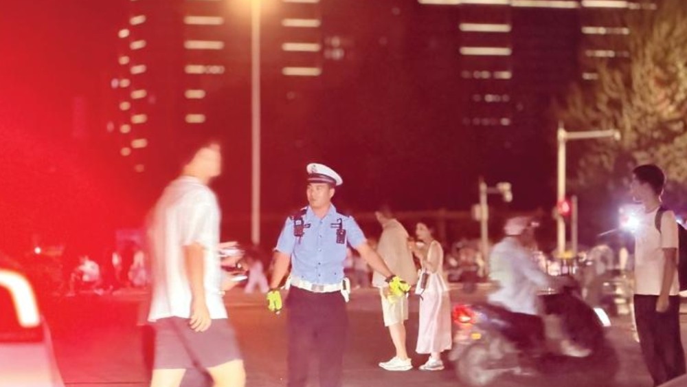 银川交警递出畅行“邀请函”