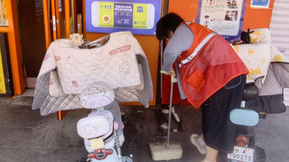 银川市兴庆区康平社区：志愿巡查进商铺 织密消防安全网