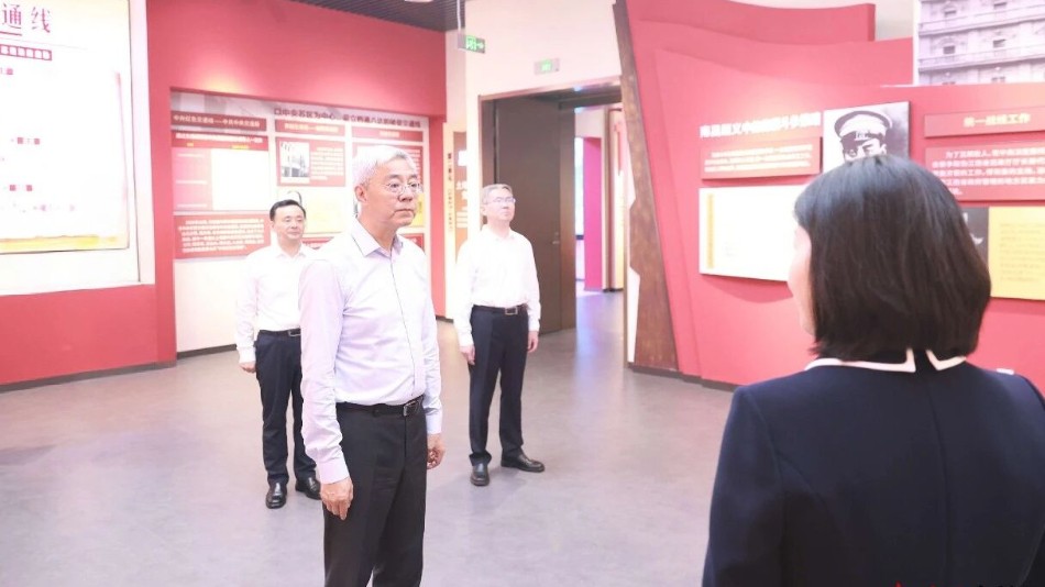 省委书记、省委国家安全委员会主任尹弘在省国家安全厅调研