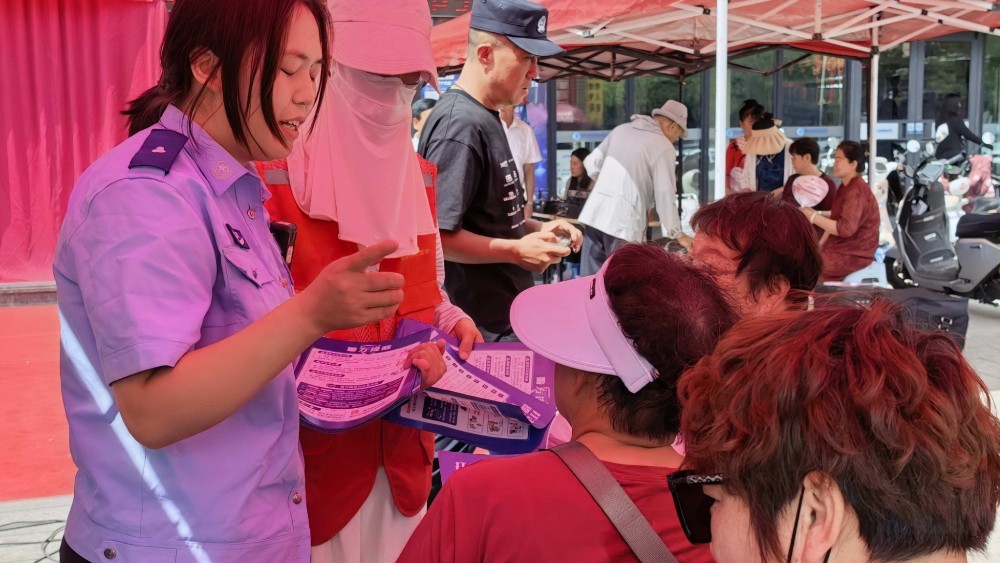 银川市兴庆区北塔社区：反诈宣传进商场 守好群众“钱袋子”