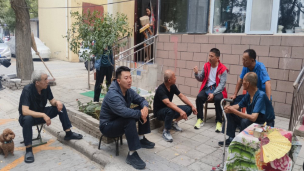 银川市兴庆区青山社区：树下说理化纠纷，社区共治促和谐