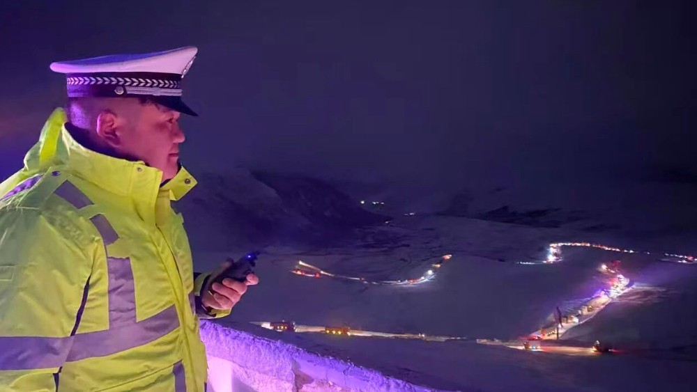扎根高原二十载！钱伟以实干守护康定雪域平安路