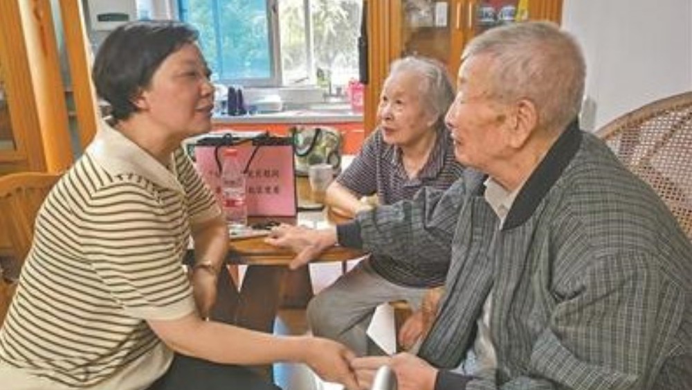张玉：把群众冷暖挂在心头