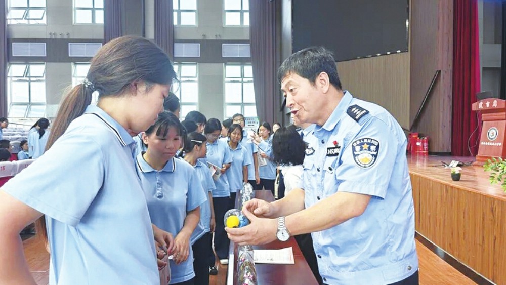 禁毒宣传进校园