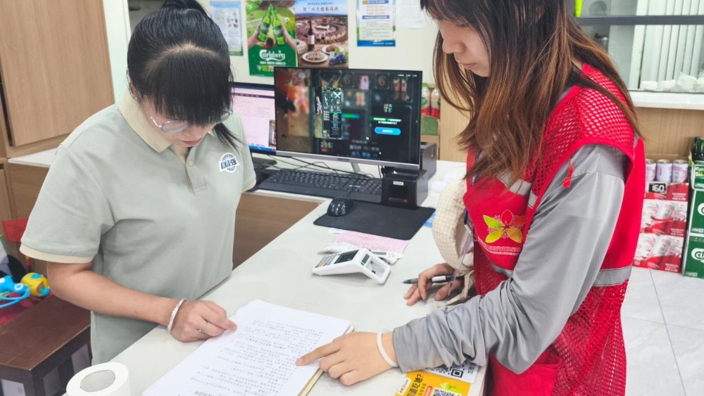 银川市金凤区紫阳社区：红马甲排查护食安，法治护航烟火气