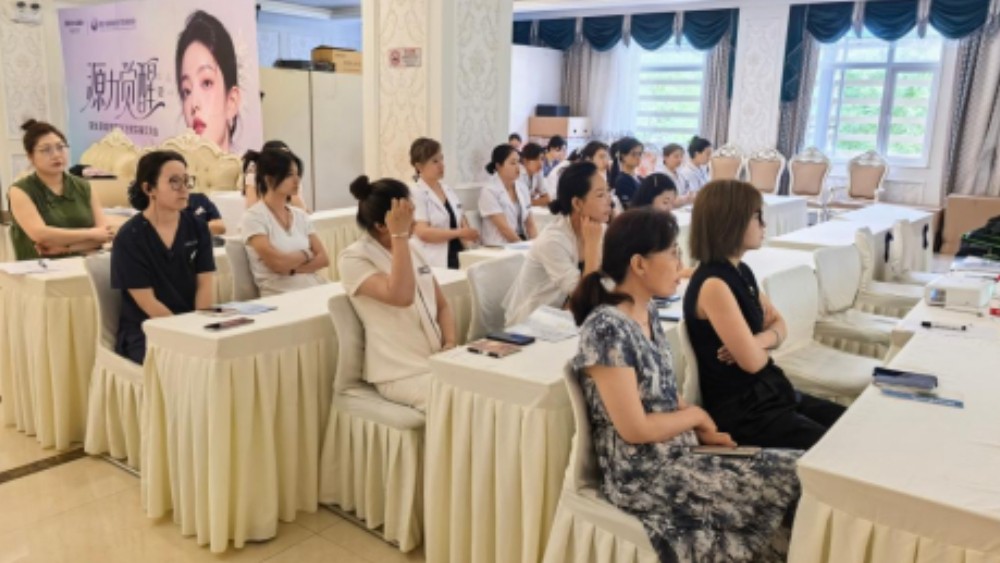 银川市兴庆区鼓楼社区：心理讲座进社区 赋能职工促健康