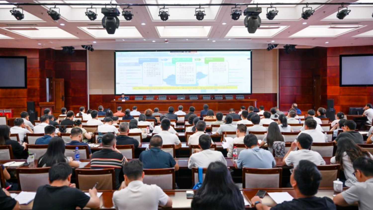 省生态环境厅组织举办2026年全省水生态环境保护业务培训会