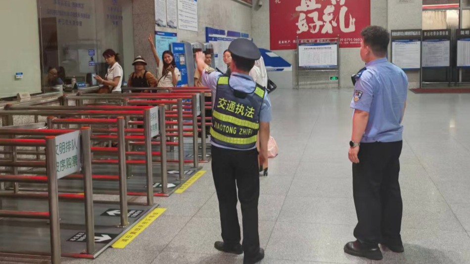 宜春市交通运输执法支队：执法有力度 服务有温度
