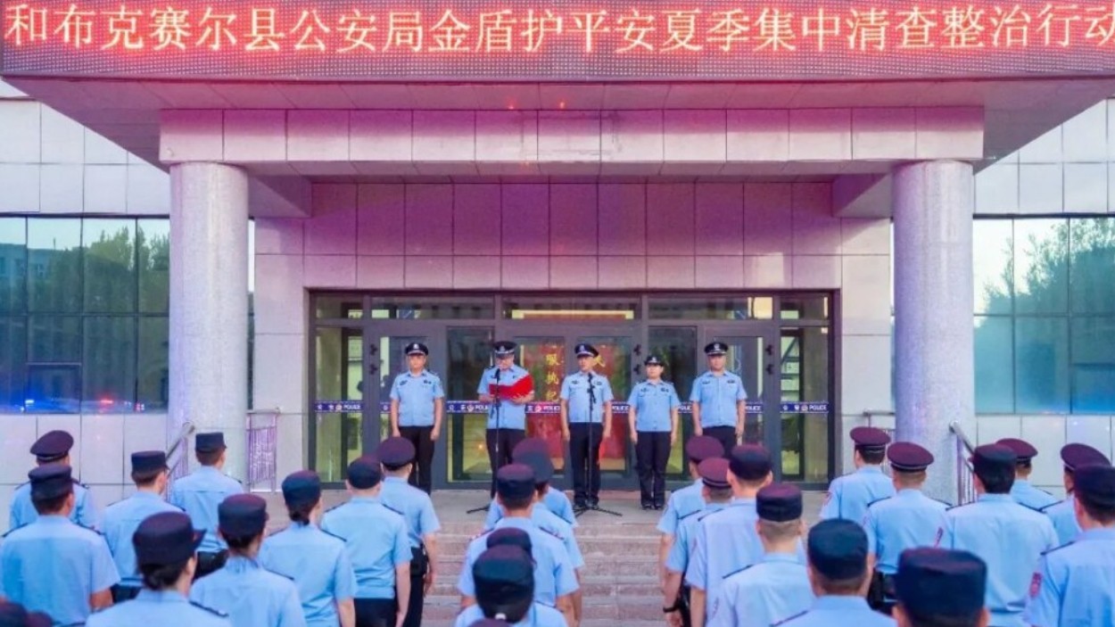 新疆和布克赛尔蒙古自治县公安局：警灯照亮牧区夏夜 利剑守护万家平安