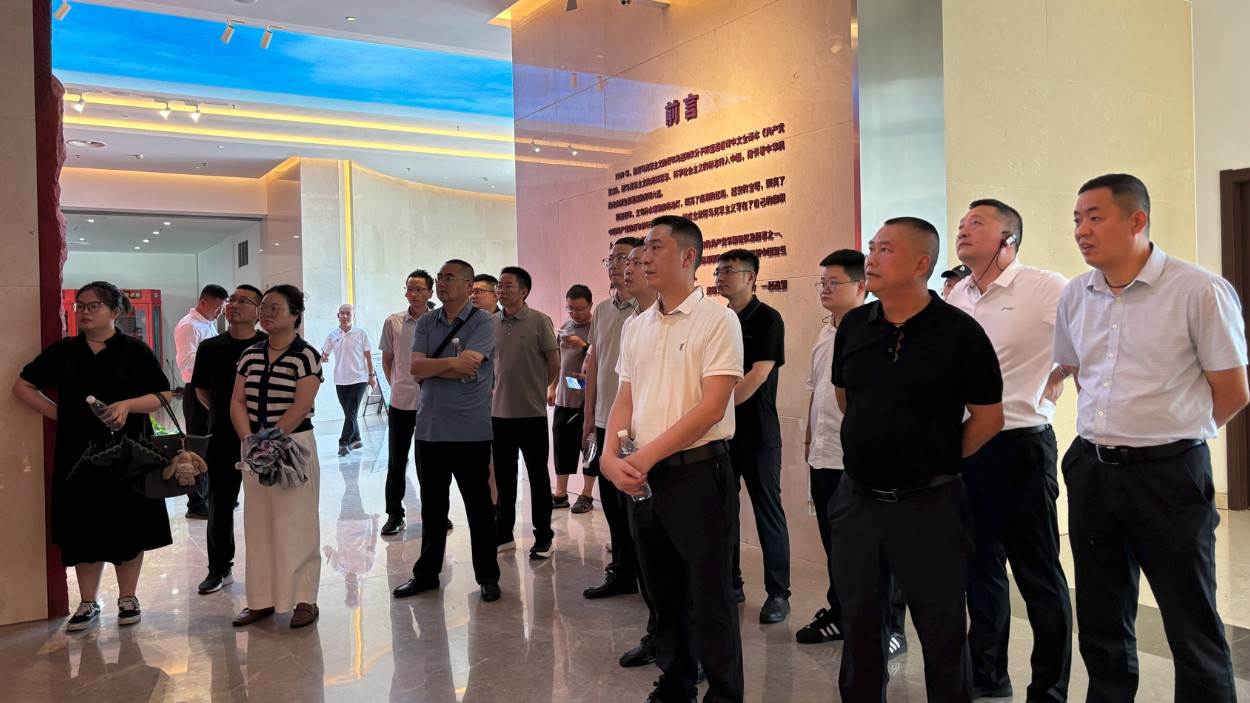 对标先进学经验 协作赋能促发展