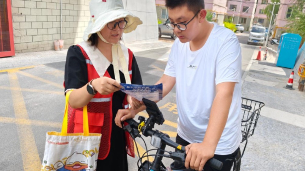 银川市金凤区锦绣苑社区：按龄定制精准宣教 实景课堂筑牢防线
