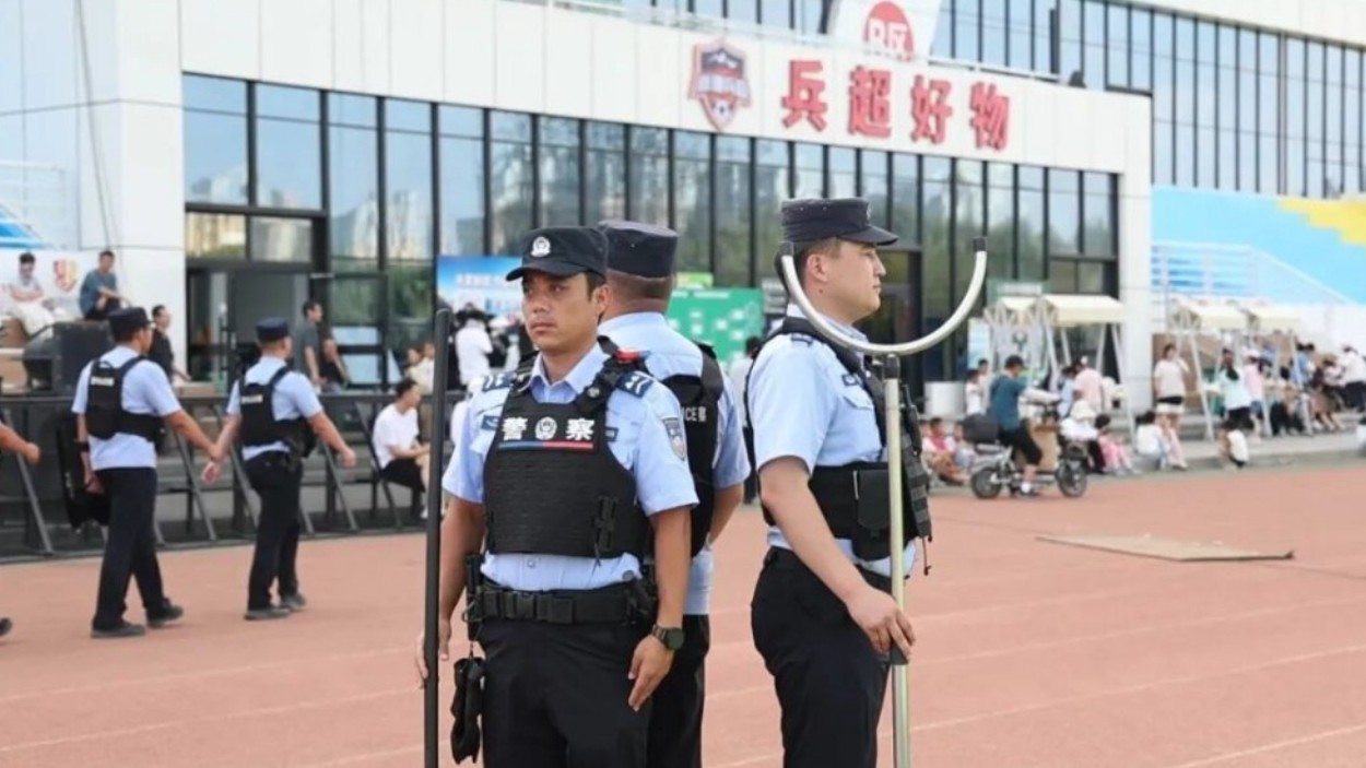 新疆生产建设兵团第六师公安局全力护航“新疆兵超”