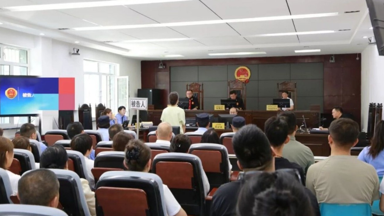 新疆托里县人民法院公开开庭审理职务犯罪观摩案件