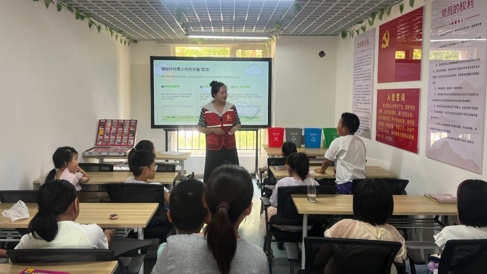 银川市金凤区阅海湾社区：安全课堂进暑期 守护少年助成长