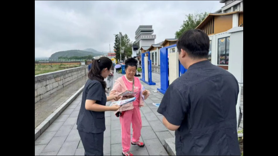 吉林图们法院：广场普法零距离 反诈宣传护民安