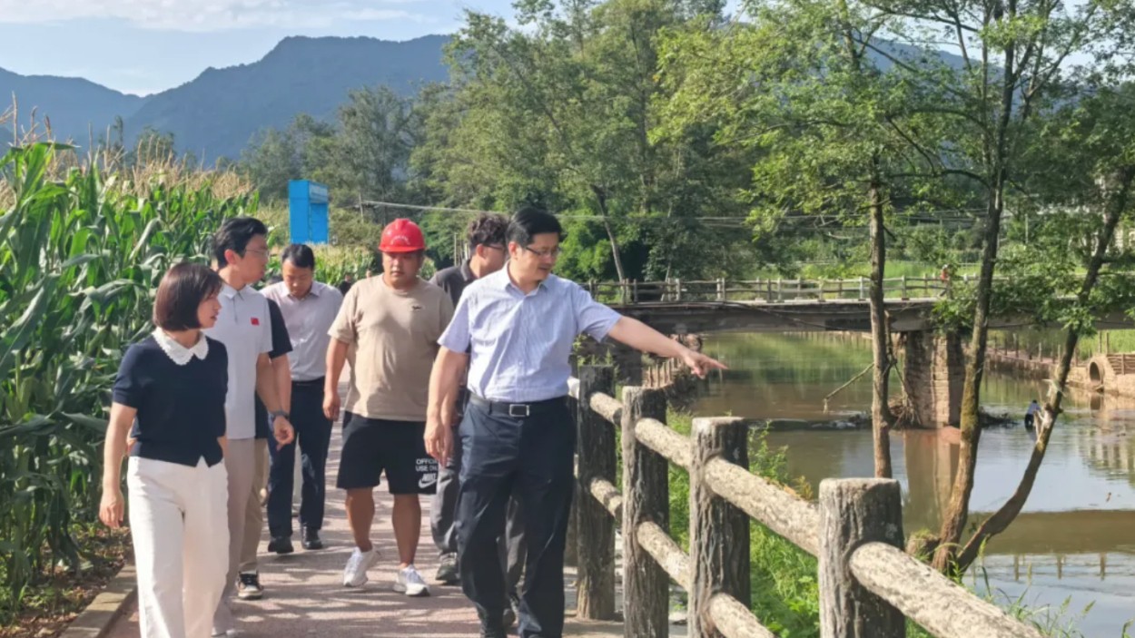 陈建伟调研防汛防地灾工作时强调：树牢底线思维 全面查漏补缺 全力守护人民群众生命财产安全