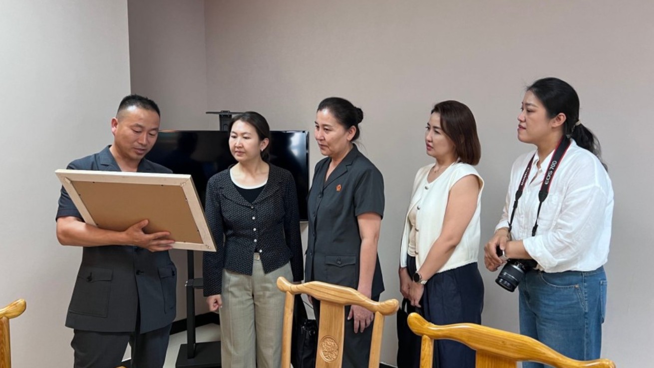 新疆维吾尔自治区高级人民法院调研组赴新疆额敏县人民法院调研指导代表委员联络工作