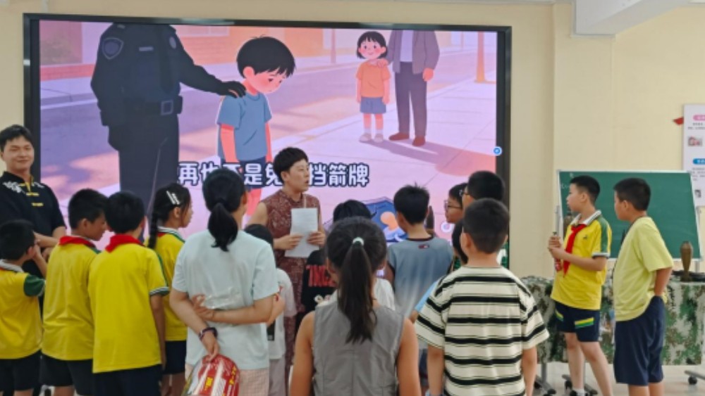银川市兴庆区银华社区：国防教育润少年 法治护航伴成长