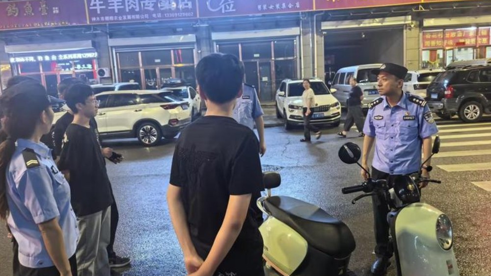 零容忍整治夏季治安乱象 神木店塔公安守护群众平安