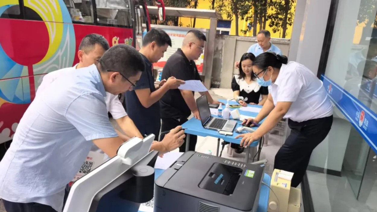 初心如火·党员先行丨德阳司法行政人积极参与无偿献血