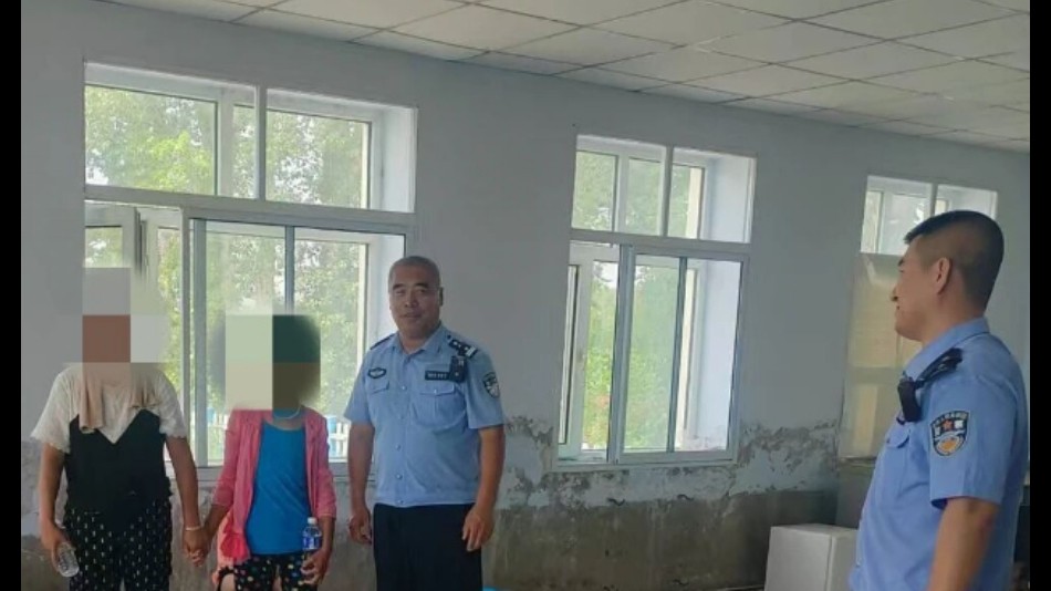 秧歌队“排位之争”闹别扭 吉林扶余公安民警暖心巧化解邻里小矛盾