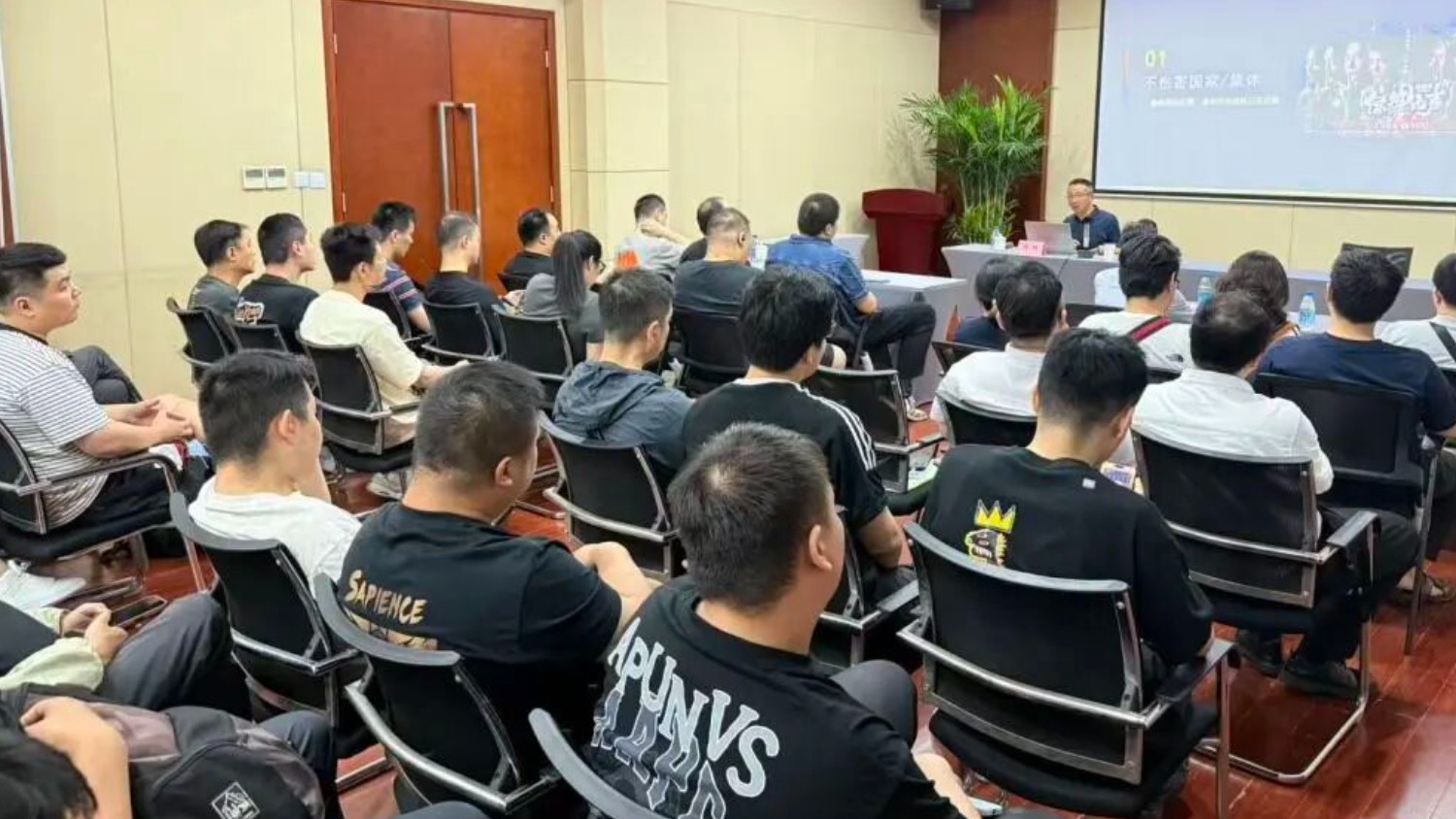 “菜单式”普法走新更走心，提篮桥监狱解锁法治宣传“新密码”