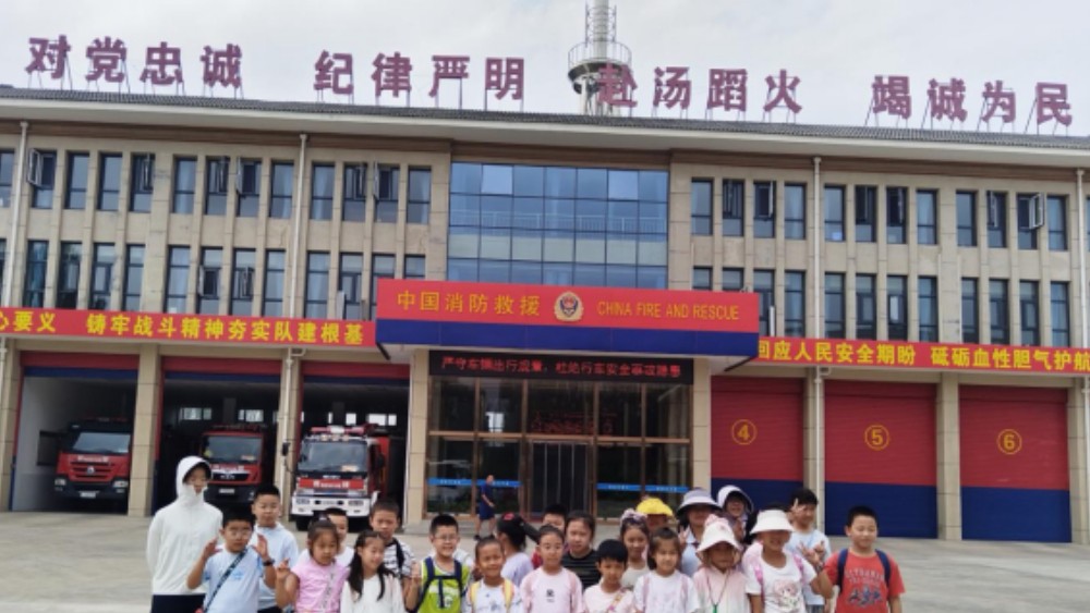 银川市金凤区锦绣苑社区：探秘火焰蓝致敬最美逆行 沉浸式体验筑牢安全防线