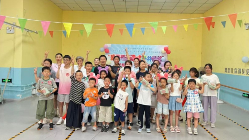 银川市金凤区阅海湾社区：亲子趣动悦享盛夏时光 睦邻友好共绘幸福画卷