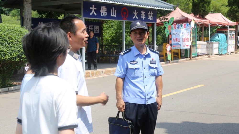 爱拉家常、善解民忧，济南长清有个“泉水警长”