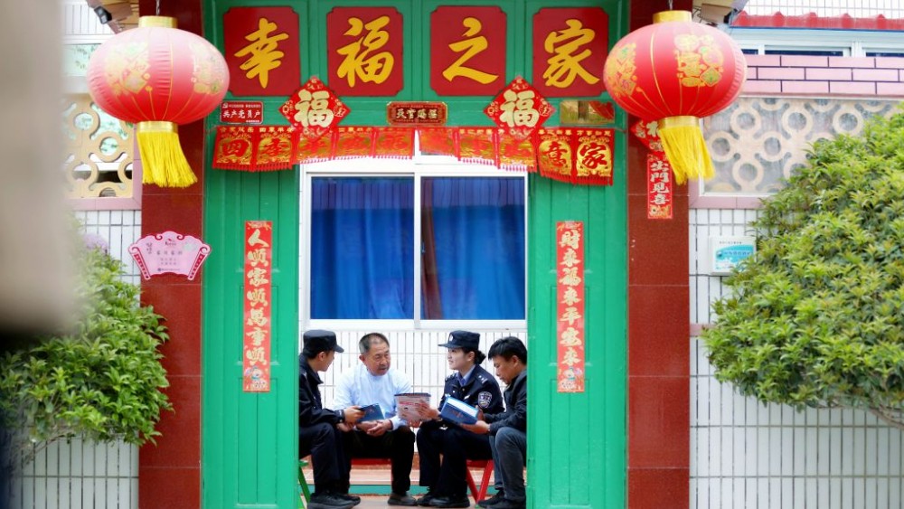 警方提醒：跑腿取现别轻信 当心诈骗有陷阱