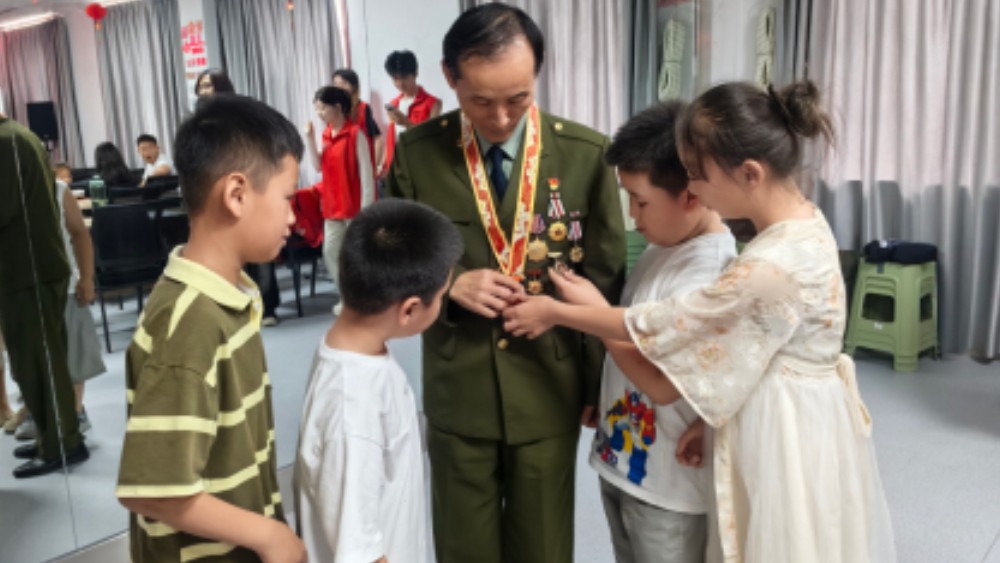 吴忠市利通区富平社区：聆听英烈故事赓续红色血脉 厚植国防情怀培育时代新人