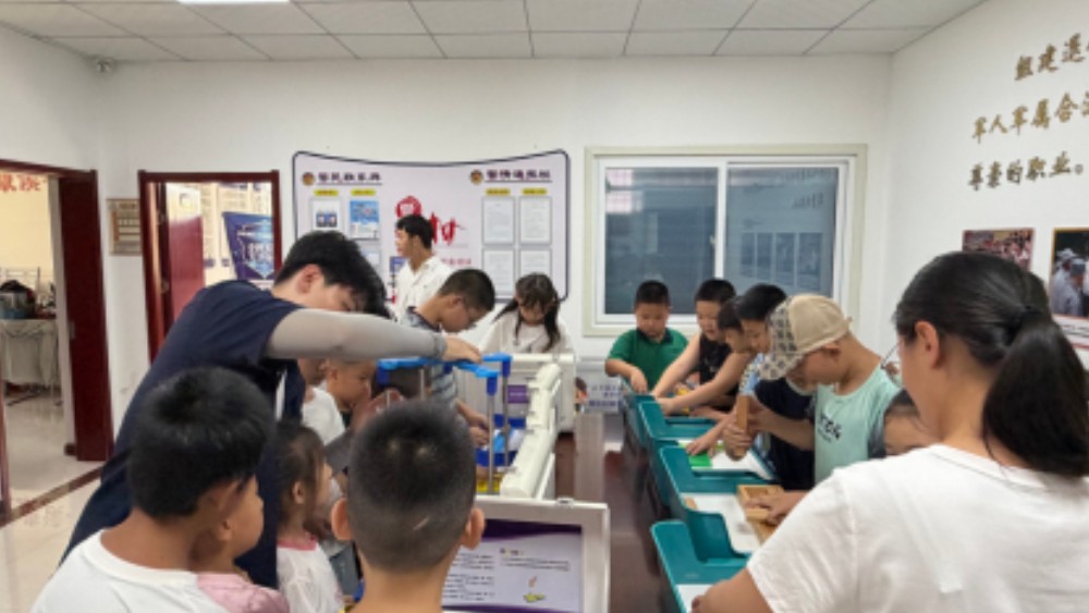 吴忠市利通区明珠社区：科普大篷车进社区点燃科学梦想 沉浸式体验助成长厚植创新根基