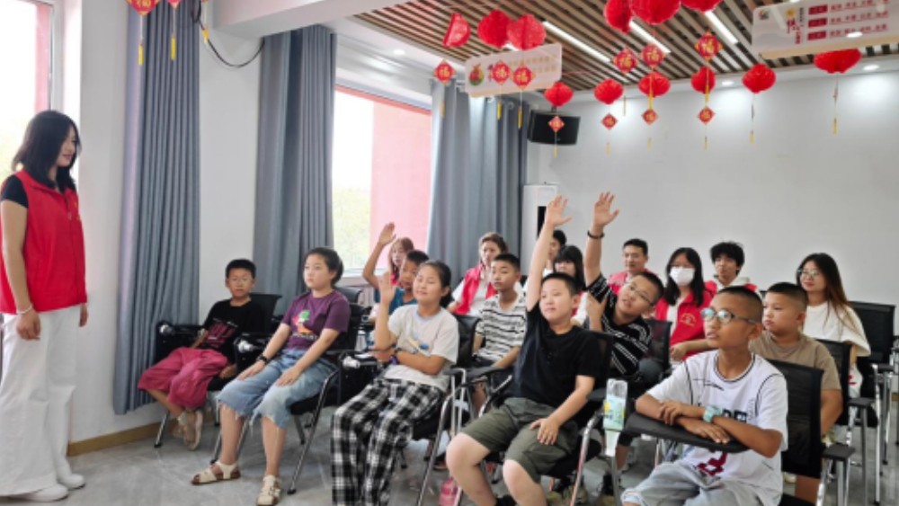 吴忠市利通区金塔社区：巧手筑梦传国风 童心向党迎八一