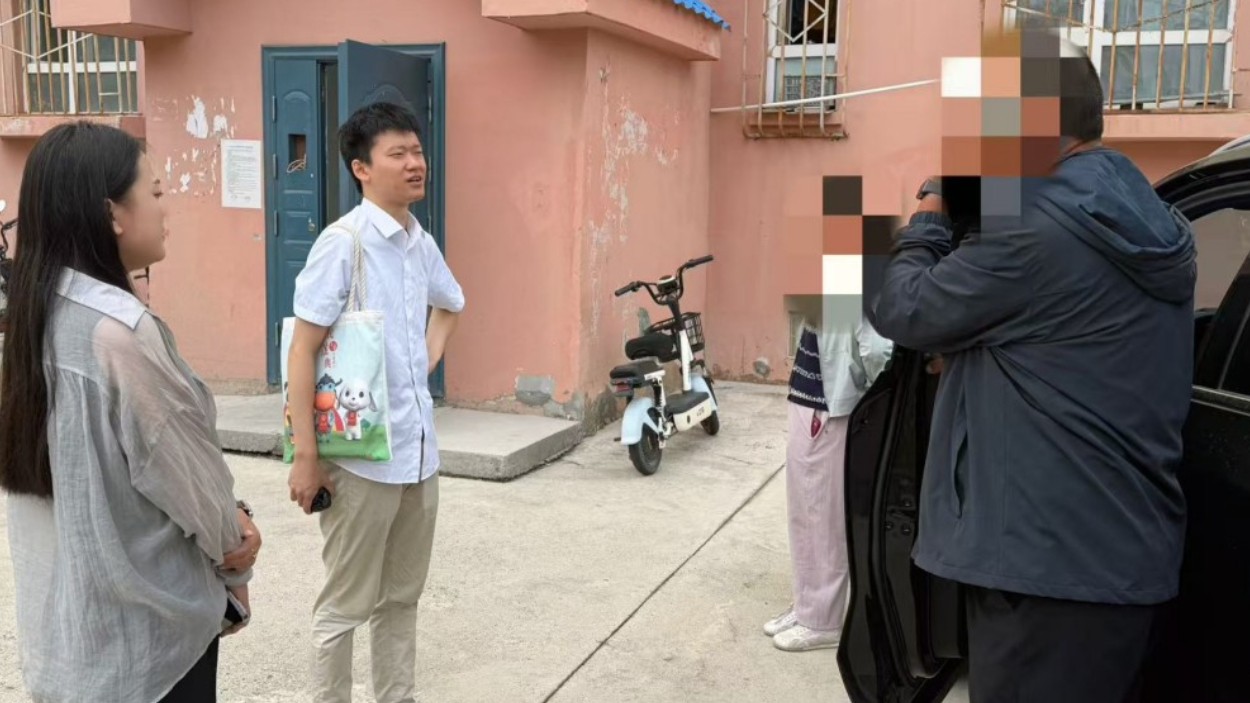 新疆生产建设兵团第九师一六七团“小雨”巡回法律服务车照亮视障群众维权路