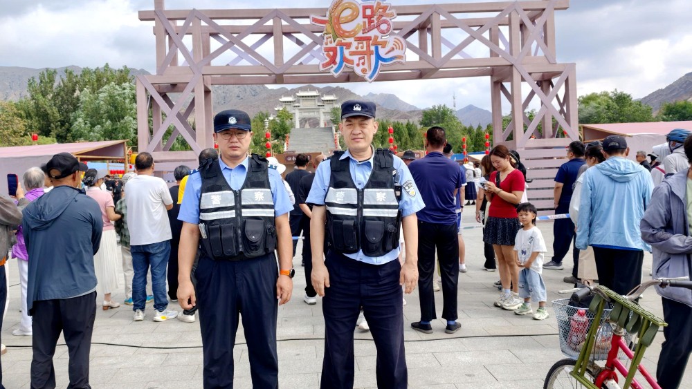 昼夜巡防织密“安全网” 铁腕整治筑牢“平安盾”