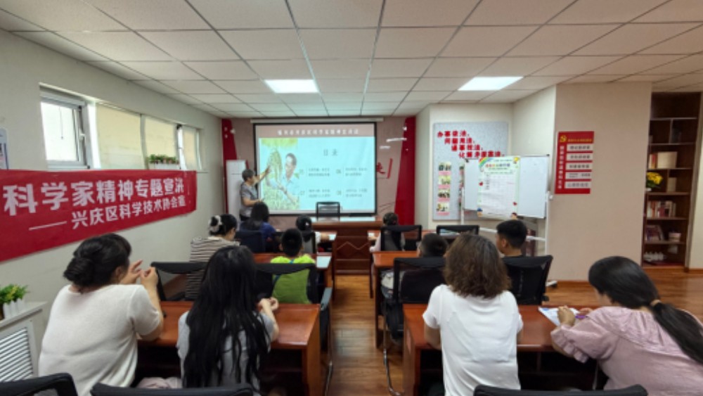 银川市兴庆区泰和社区：宣讲民族团结法规 夯实和谐家园根基