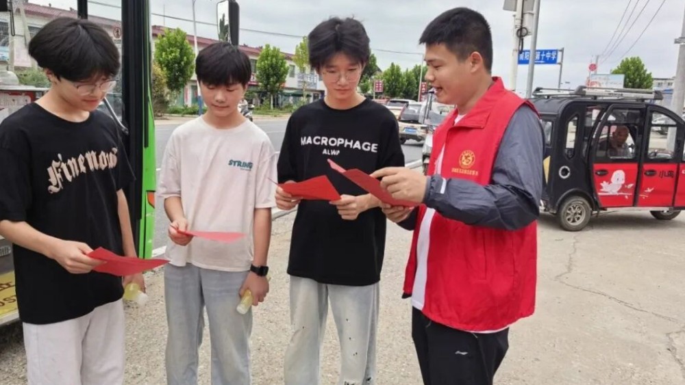 河南省南阳市宛城区：多彩志愿服务点亮暑期生活