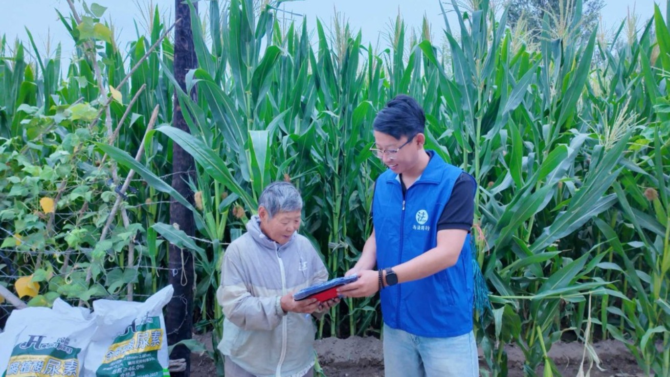 新疆阿勒泰市司法局切尔克齐司法所：巧借“金穗”上市潮，法律服务“码”上到